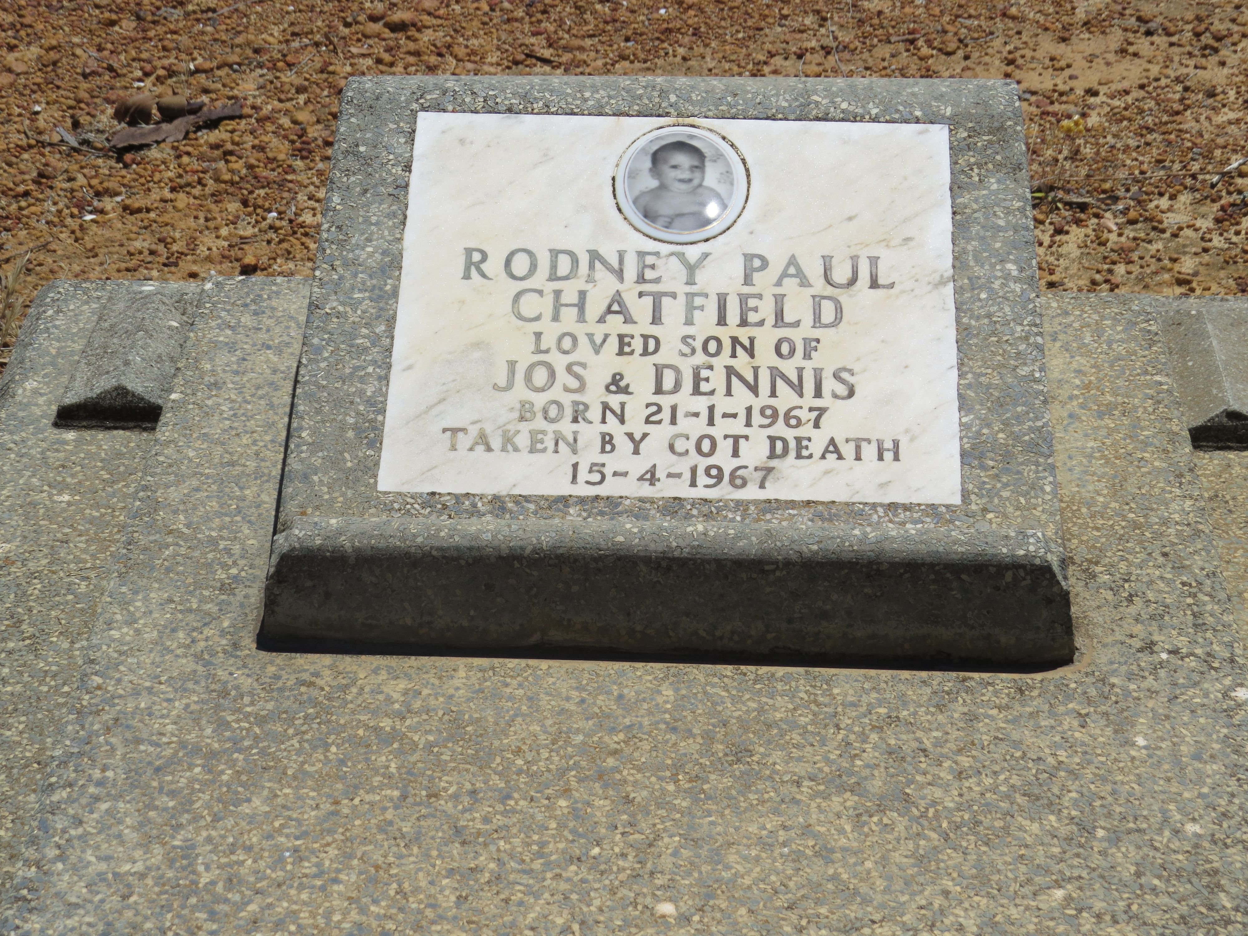 CHATFIELD Rodney Paul 1967-1967 grave.jpg